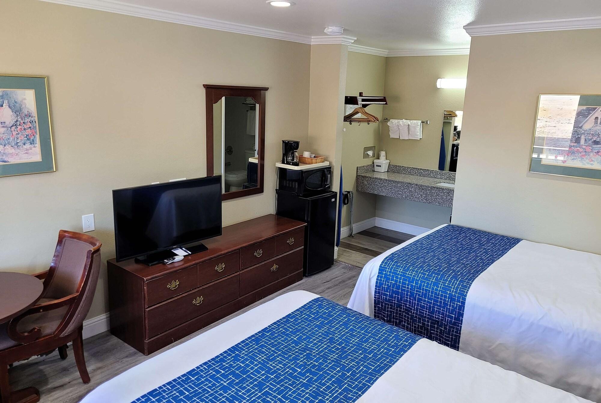 Travelodge By Wyndham קלירלייק מראה חיצוני תמונה
